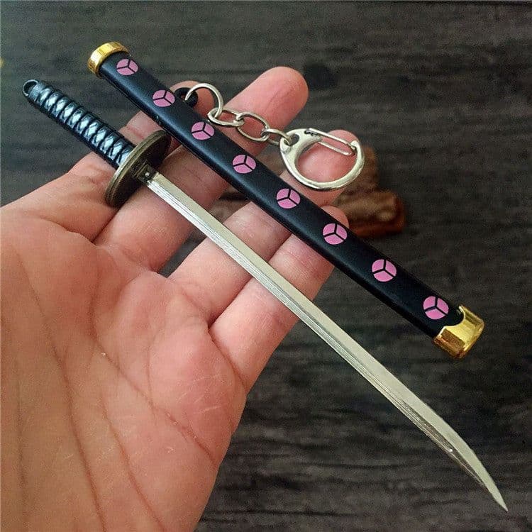 image-One Piece Sauron Snow Walking Knife Buckle Sauron Three Knife Flow Weapon Model With Sheath Knife Buckle 15cm Weapon