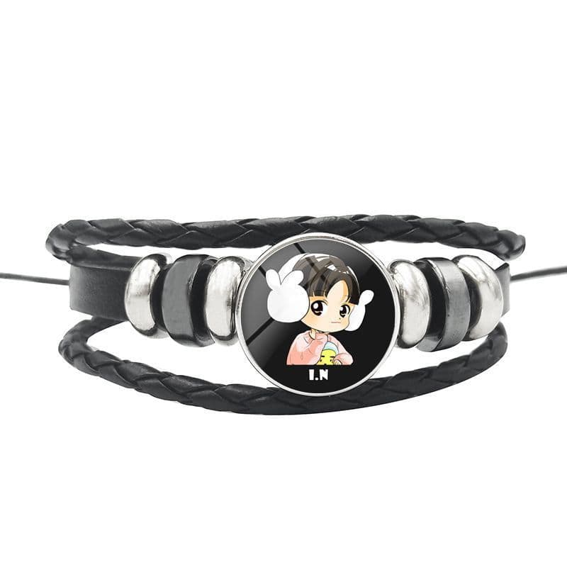 image-AliExpress New Stray Kids Men's Group Anime Head Leather Braided Bracelet Retro Round Glass Button Bracelet