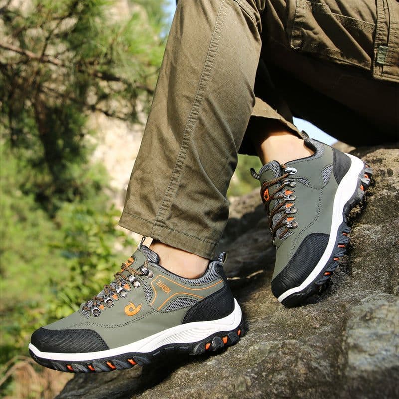 image-Spring and autumn popular cross-border large size outdoor hiking shoes men's non-slip travel shoes outdoor adventure camping hiking shoes men