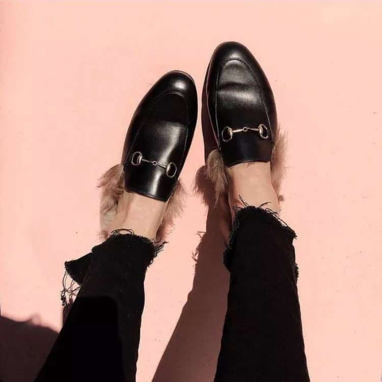 image-Fur slippers women's outer wear autumn and winter Muller shoes 2020 new net red lazy shoes flat bottom rabbit fur Baotou half slippers