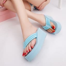 image-2018 summer sandals and slippers ladies sequined flip-flops women's thick bottom wedge heel non-slip beach shoes platform shoes Korean version