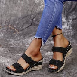 image-Cross-border foreign trade large size 2022 summer new retro casual flowers high-heeled women's wedge slippers