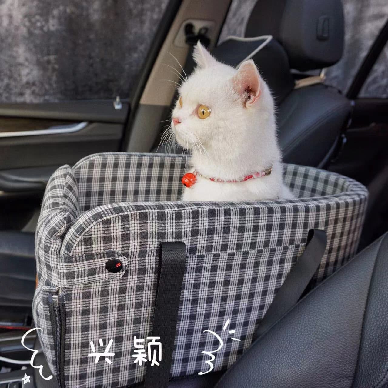 image-Pet Car Pad Dog Central Control Nest Car Artifact Car Kennel Safety Seat Teddy Bomei Cat Supplies