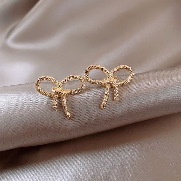 image-S925 silver needle Korean simple and small bow earrings metal commuter student temperament earrings earrings