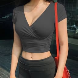 image-AliExpress Ebay Summer Solid Color V-Neck T-Shirt Women's Short Sleeve Sexy Navel Ladies Casual Top Wish