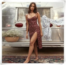 image-Summer 2022 European and American women's sexy and fashionable floral folds and laces