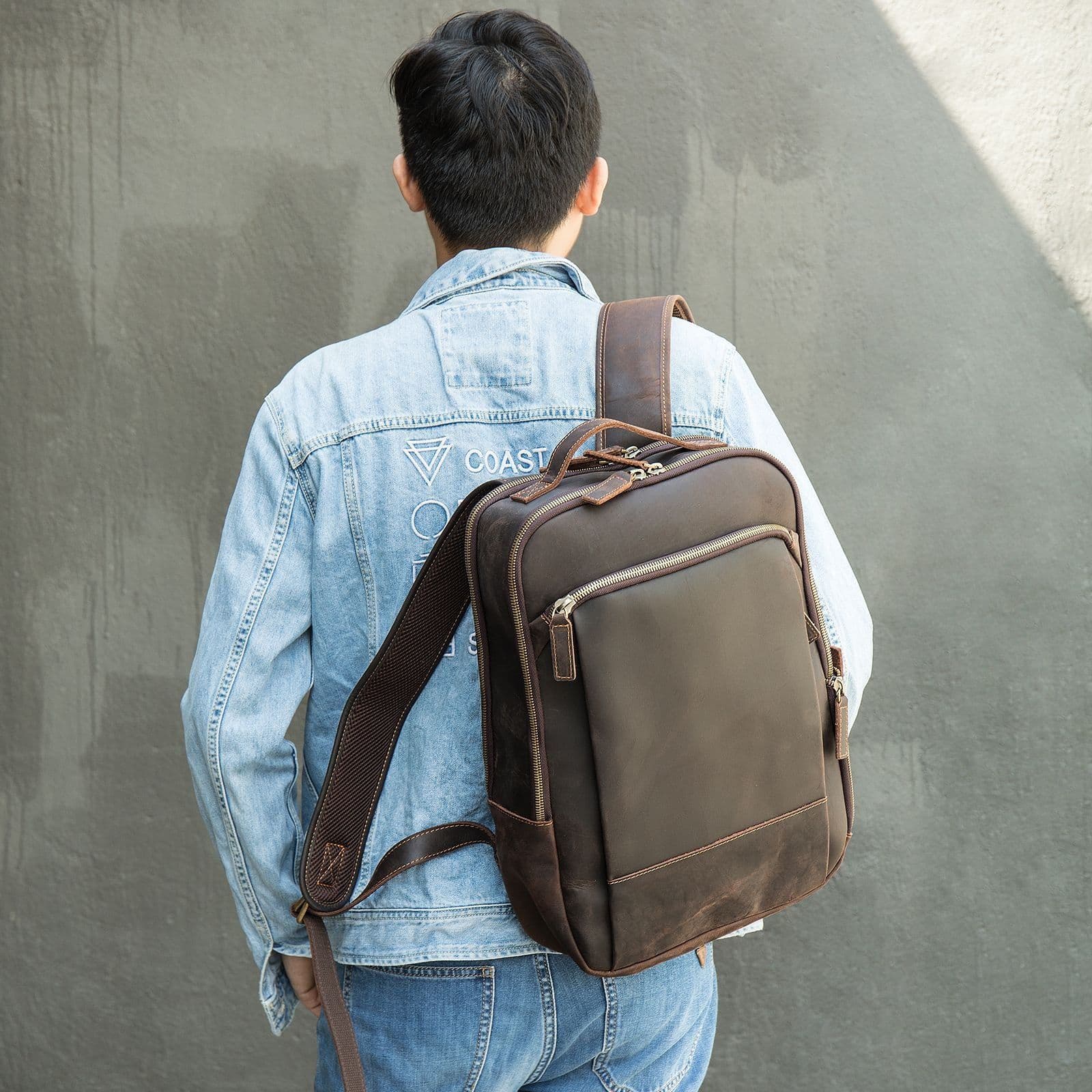 image-Backpack retro crazy horse leather men's bag European and American men's large capacity outdoor travel 17 inch computer backpack manufacturer