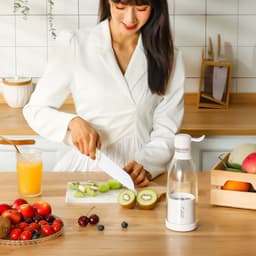 image-Juicing Cup Home Portable Multifunctional Student Outdoor USB Rechargeable Juicer Handheld Juicer Wholesale