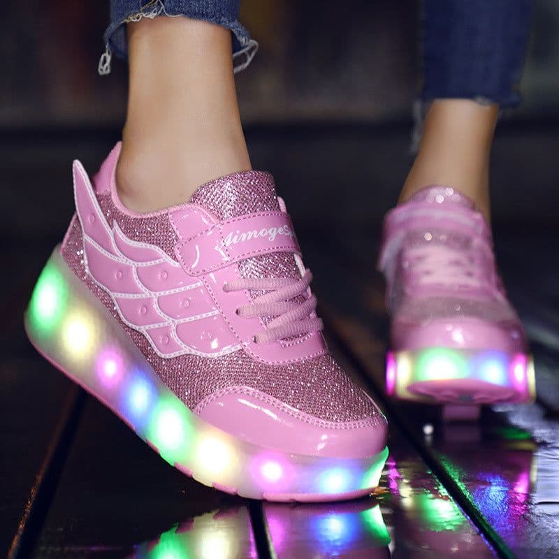 image-Manufacturers specialize in cross-border two-wheeled Heelys shoes for children, smooth roller shoes, boys and girls, skates, lights, wheel shoes