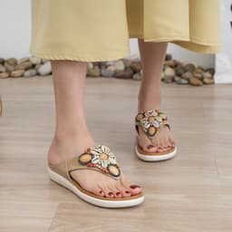 image-Retro Roman Bohemian Ethnic Style MD Soft Bottom Non-slip Beaded Shells All-match Women's Sandals and Slippers