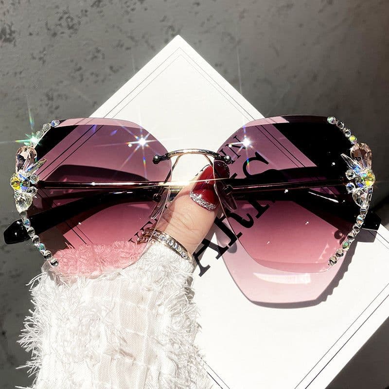 image-2022 new cross-border hot-selling diamond-encrusted women's sunglasses Korean version of the tide anti-ultraviolet sun glasses big face sunscreen summer