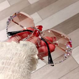 image-2022 new cross-border hot-selling diamond-encrusted women's sunglasses Korean version of the tide anti-ultraviolet sun glasses big face sunscreen summer