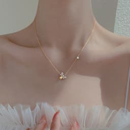 image-Little bee necklace women's 2022 new trendy light luxury niche collarbone chain high-end design temperament exquisite necklace