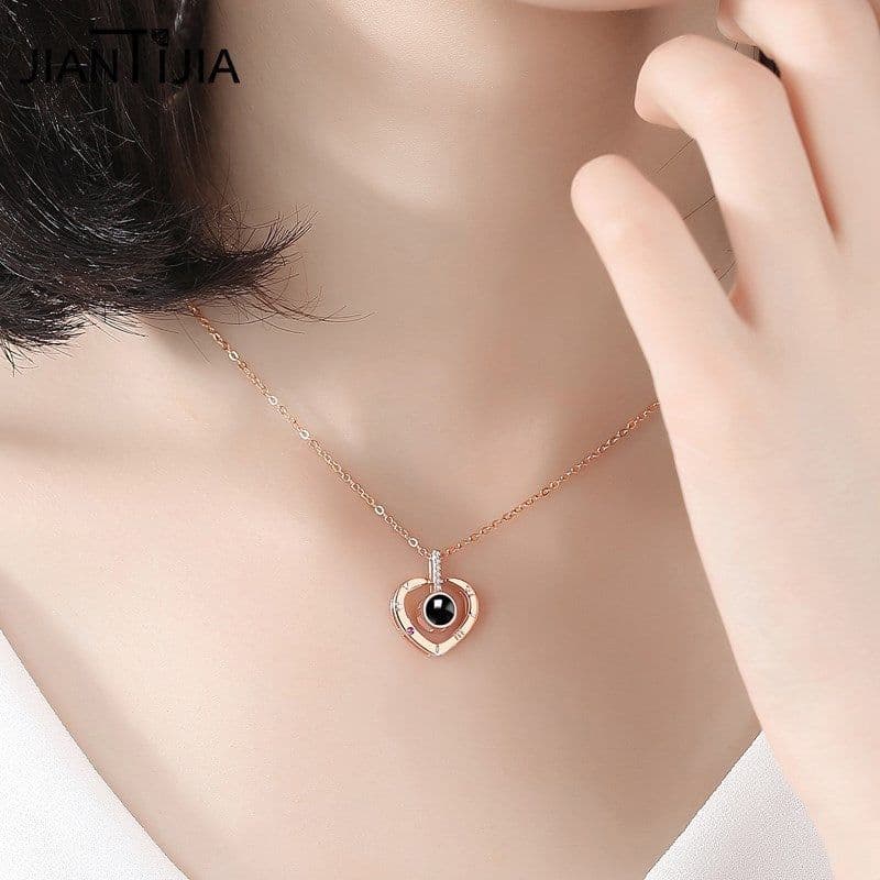 image-One hundred languages necklace Douyin net red with the same heart-shaped pendant in the memory of love