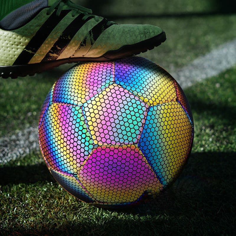 image-Reflective football No. 4 and No. 5