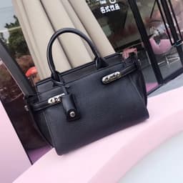 image-Leather women's handbags 2022 new European and American big-name wing bags, large bags, one-shoulder messenger bags