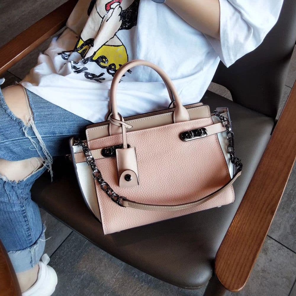 image-Leather women's handbags 2022 new European and American big-name wing bags, large bags, one-shoulder messenger bags