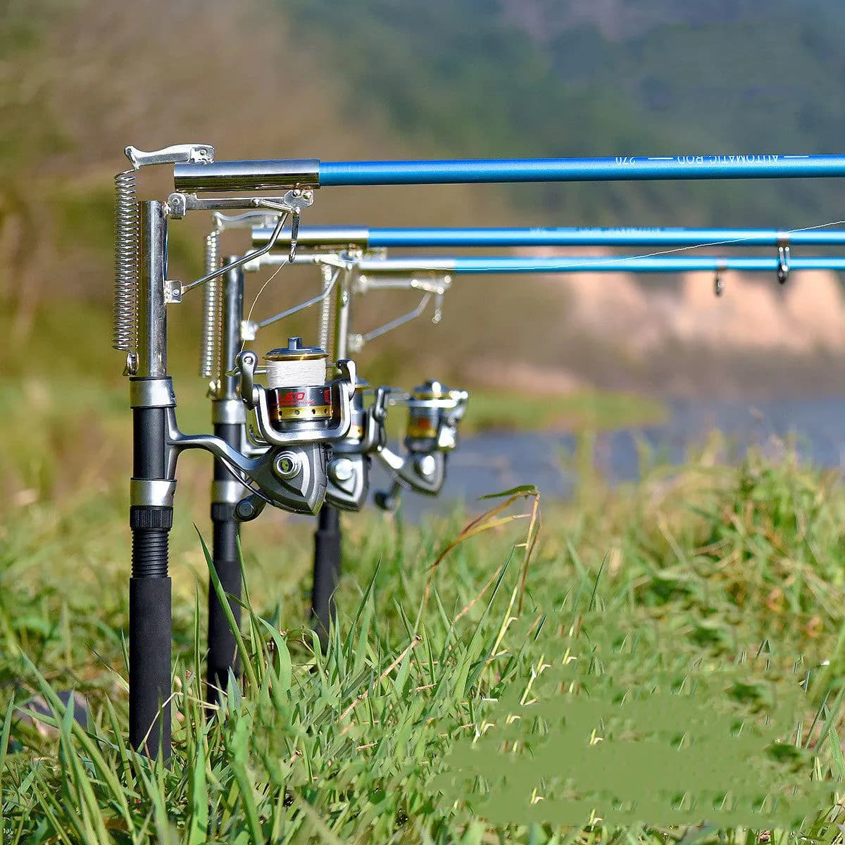 image-Self-lifting Rod Throwing Rod Fishing Rod Fishing Gear