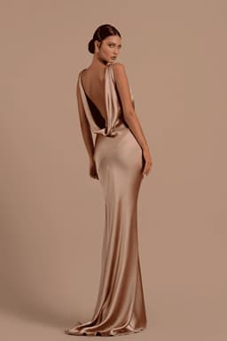 image-Mermaid Bridesmaid Dresses For Wedding Deep V Neck Satin Prom Dress Long Formal Evening Gowns For Women