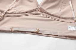 image-Three ways to wear sexy glossy large halter dress halter neck strapless bra with beautiful back French no steel ring bra on behalf of