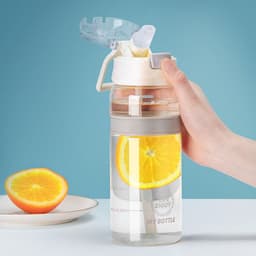 image-Elephant Button 550ml Transparent Tritan Sports Bottle With Elastic Clip