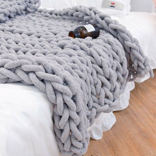 image-Handmade Coarse Yarn Knitted Chenille Rod Knitted Blanket