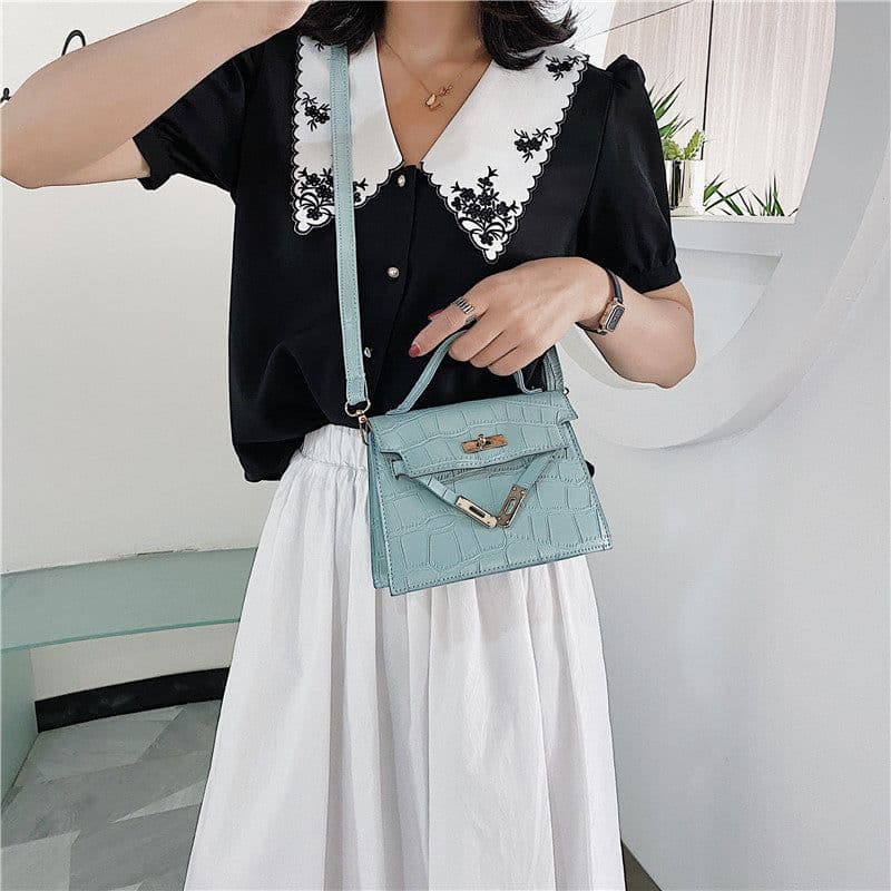 image-Sheng Shi Trendy Kelly Bag - Black One-Shoulder Crossbody PU
