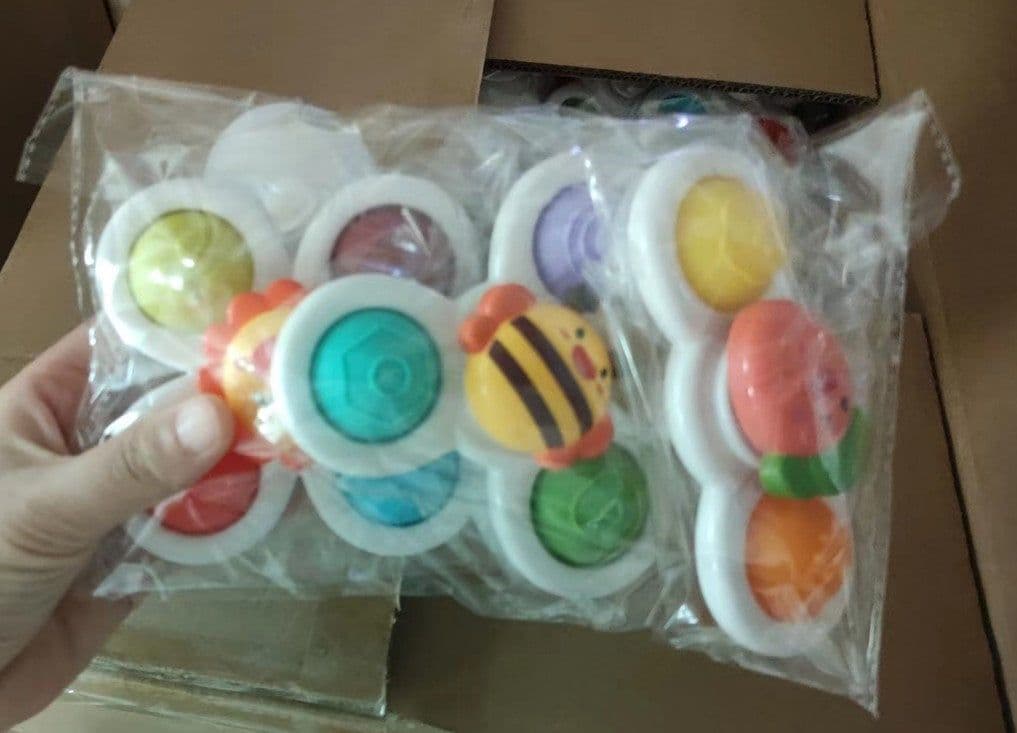 image-Children's Spinning Flower Bubble Gyro Bath Toy