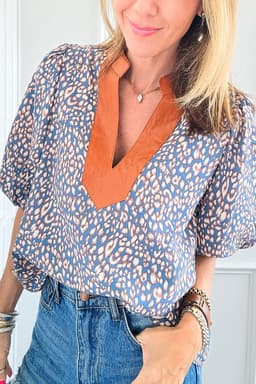 image-Ashleigh Blue Leopard Print V-Neck Puff Sleeve Shirt