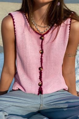 image-Pink Contrast Trim Buttoned Sweater Vest