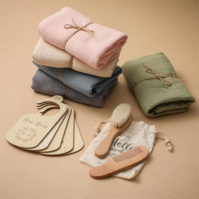 image-Baby Born Gift Set Wool Brush Baby Skin-friendly Bath Towel Baby One Month Old One Hundred Days Gift Box
