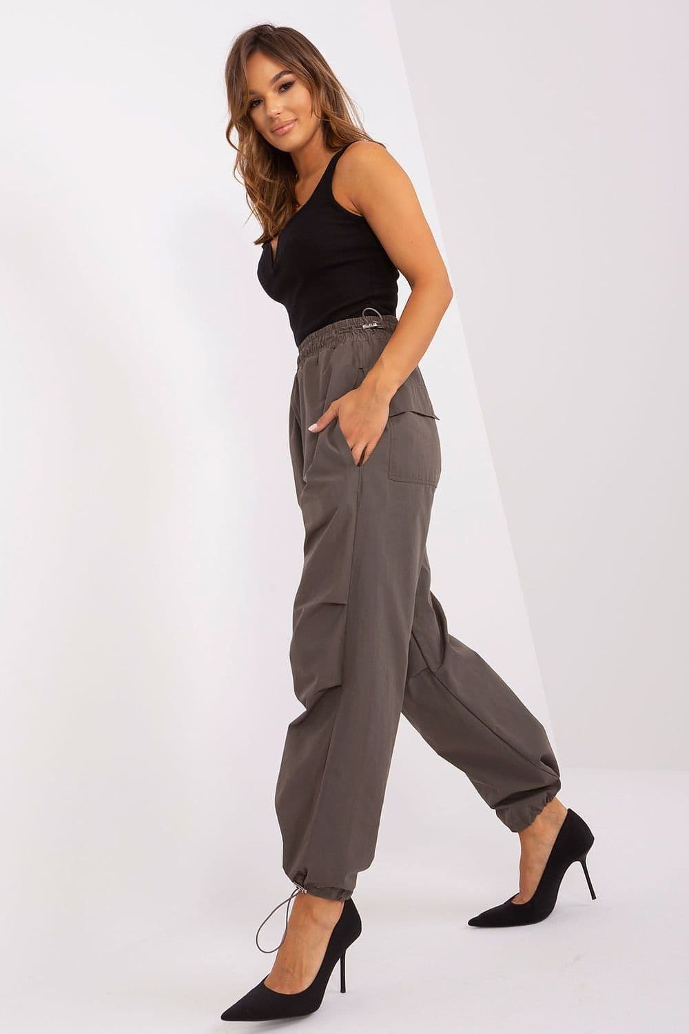 image-Women trousers Och Bella