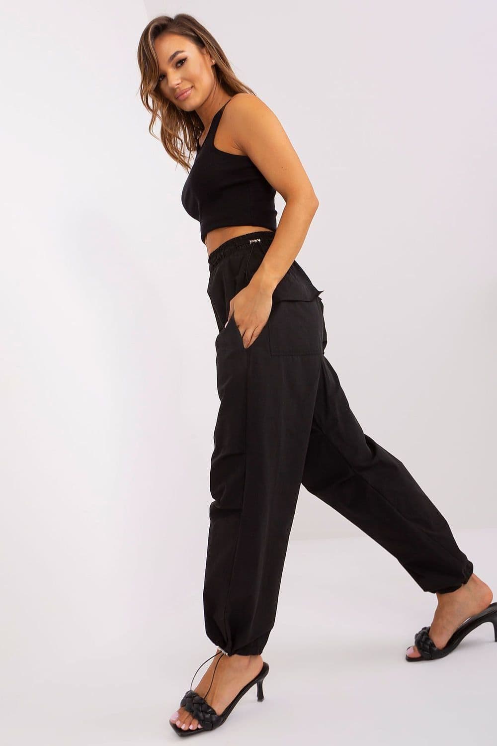 image-Women trousers Och Bella