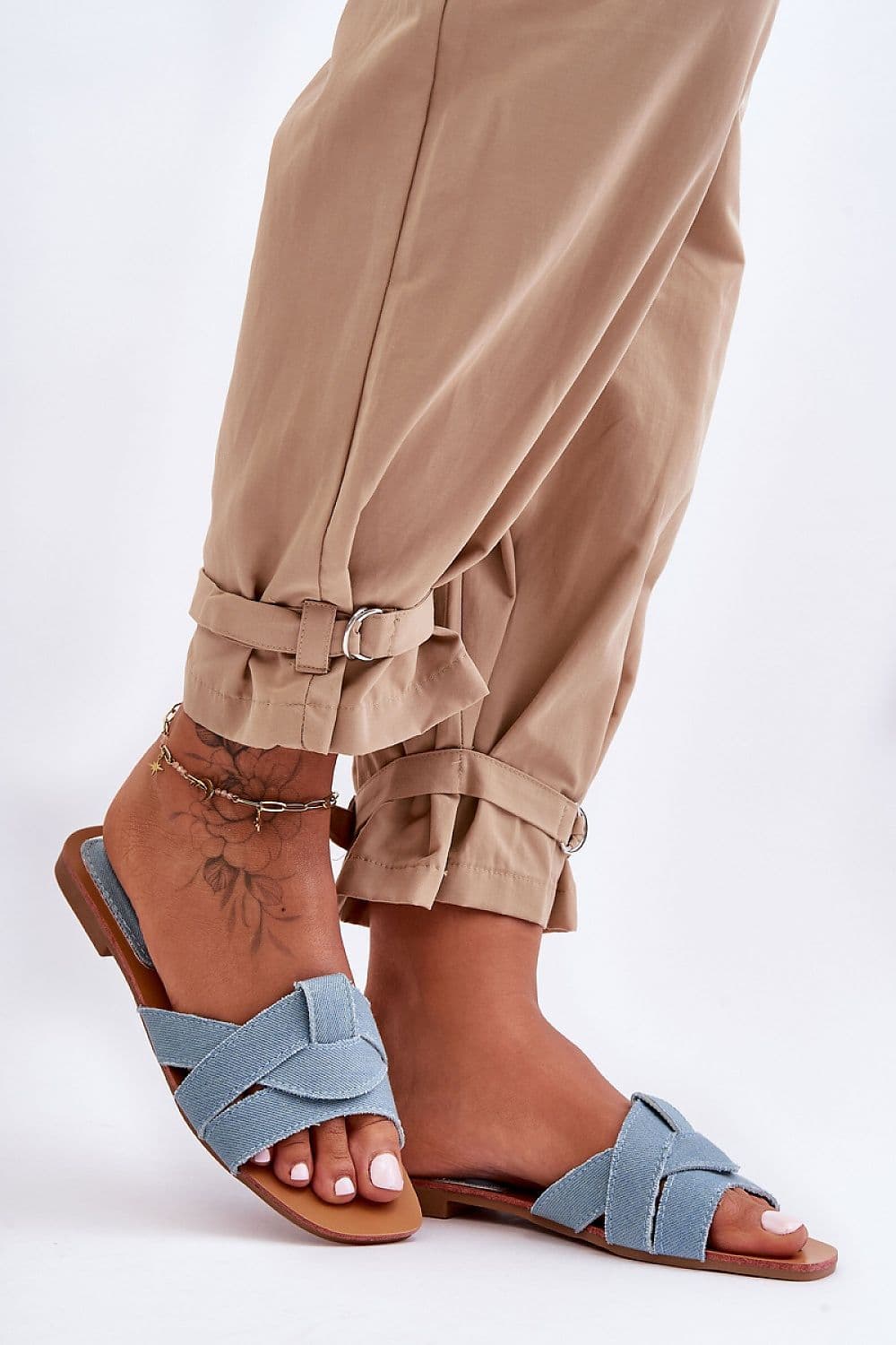image-Flip-flops Step in style