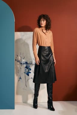 image-Skirt Nife