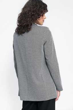 image-Jacket Nife