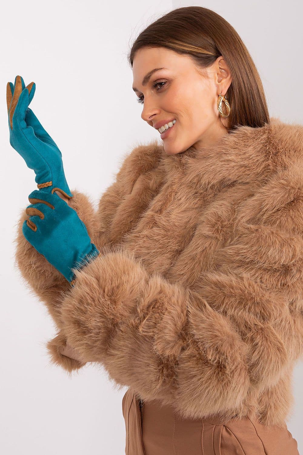 image-Gloves AT