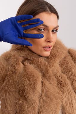 image-Gloves AT