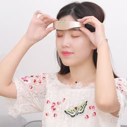image-Lushengjia Head Massage Sleep Aid Device - Black Magnetic