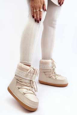 image-Snow boots Step in style