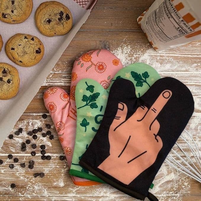 image-Thickened And Anti-scald Oven Gloves