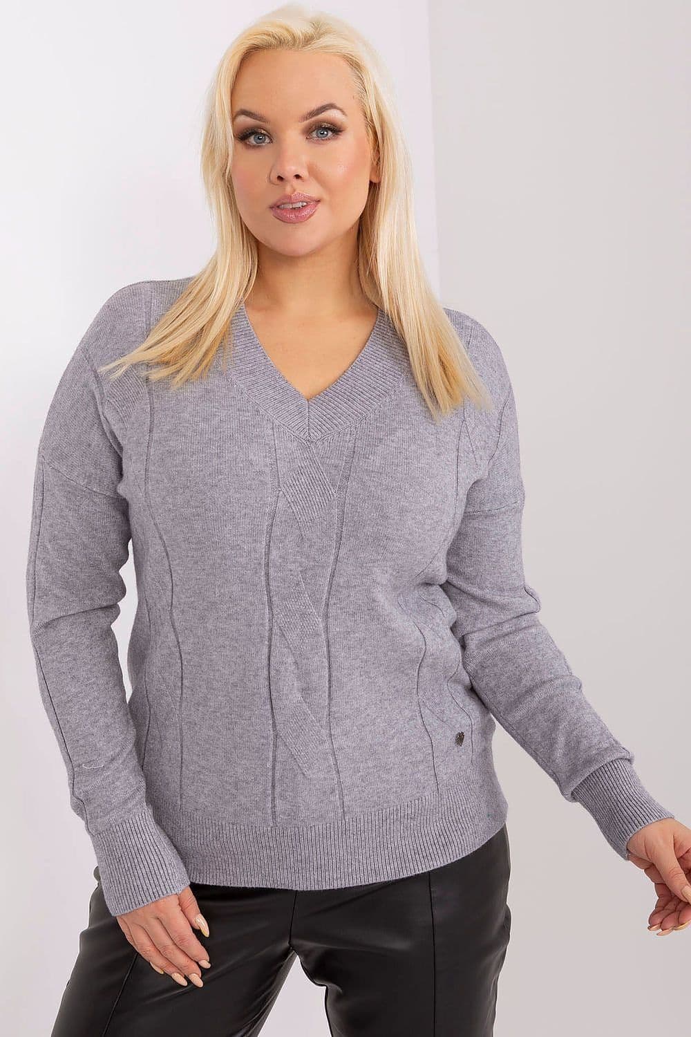 image-Jumper plus size Factory Price