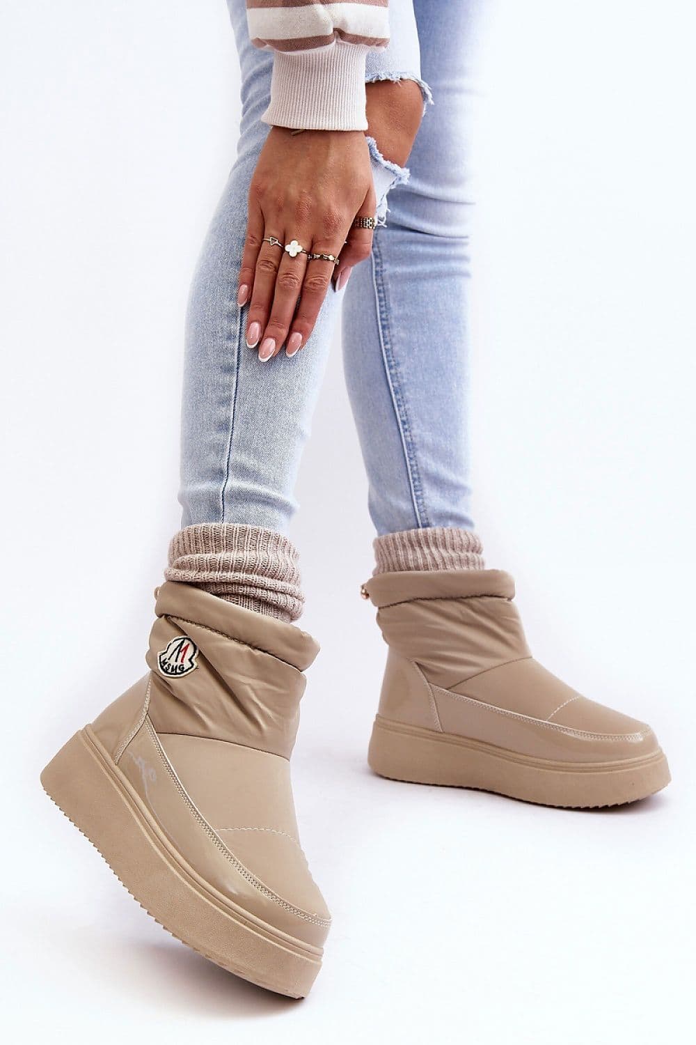 image-Snow boots Step in style