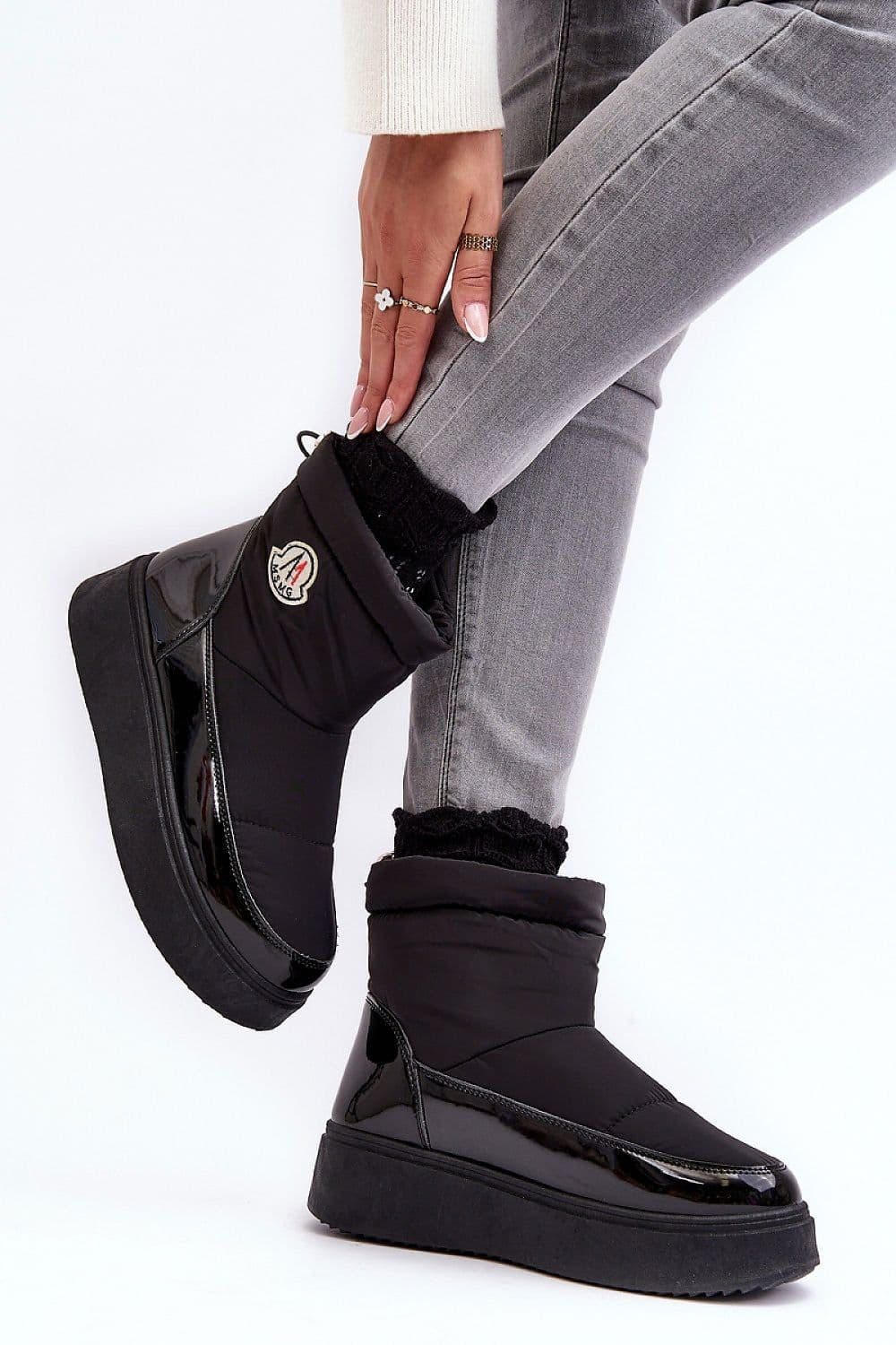 image-Snow boots Step in style