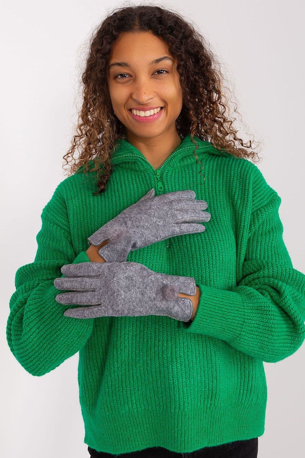 image-Gloves AT