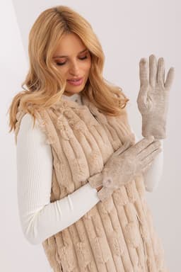 image-Gloves AT