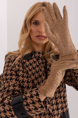 image-Gloves AT