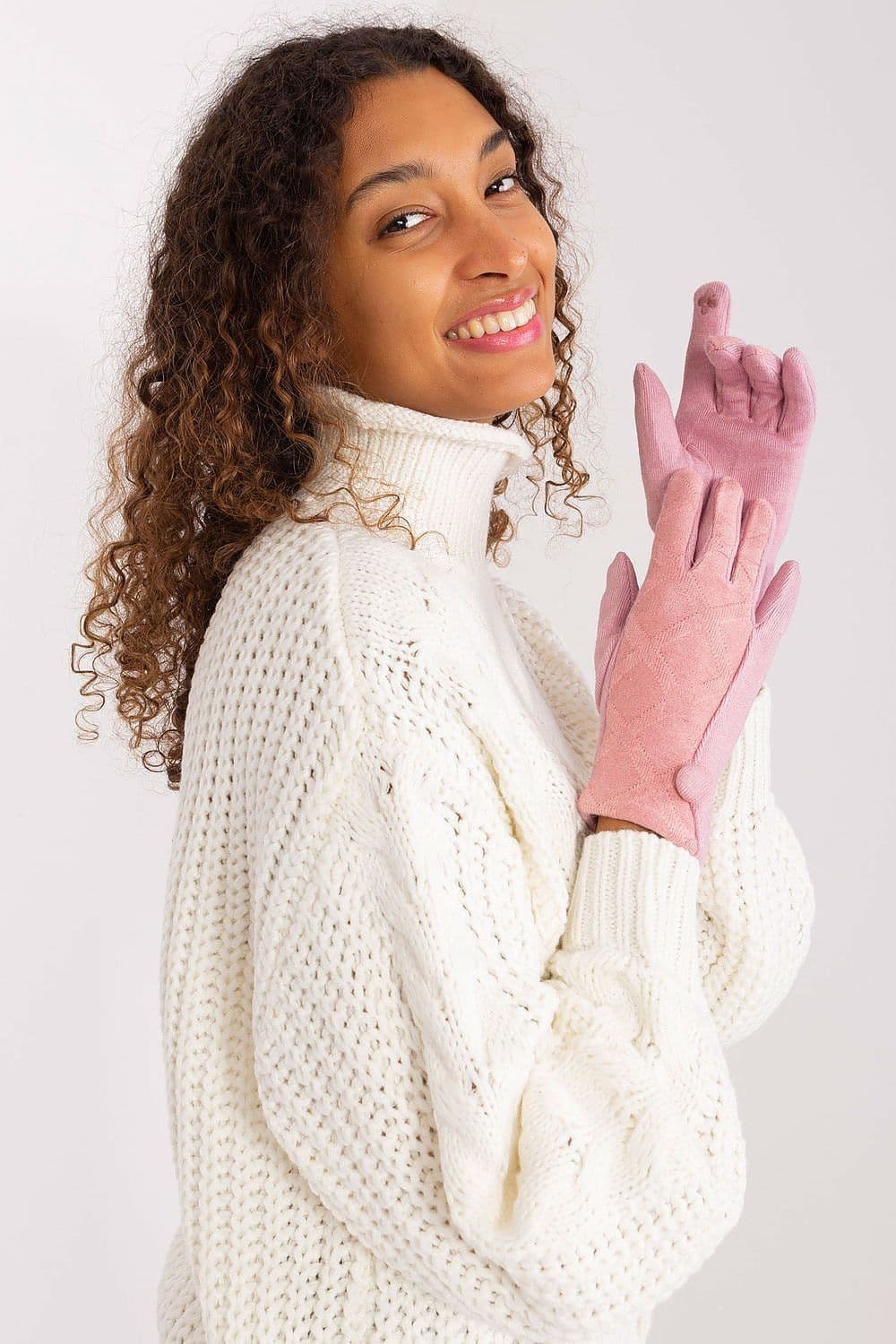 image-Gloves AT