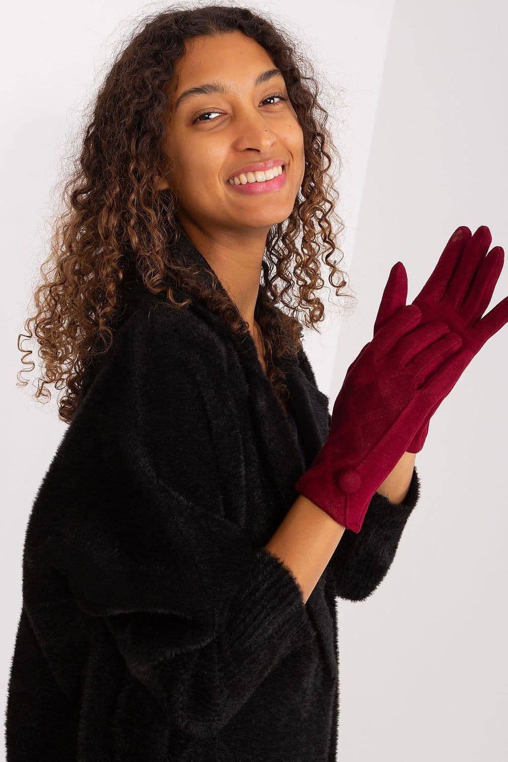 image-Gloves AT