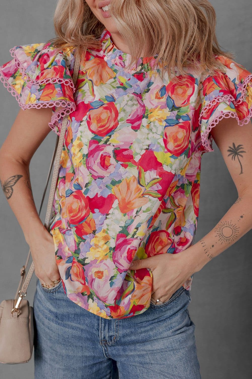 image-Floral Short Sleeve Ruffled Lace Trim Blouse (58 characters)